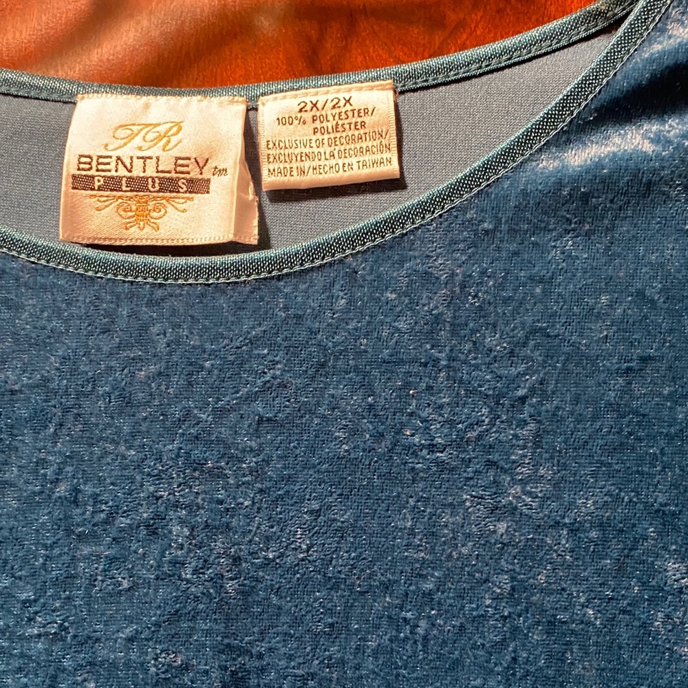 Elegant Blue Velvet vintage plus size Women's pullover Top - Picture 6 of 16